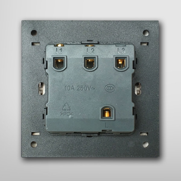 Công tắc điện đẹp mặt kim loại 3 nút chuẩn vuông | LG-SS3S-01BA 1 Công tắc điện đẹp mặt kim loại 3 nút chuẩn vuông | LG-SS3S-01BA 5