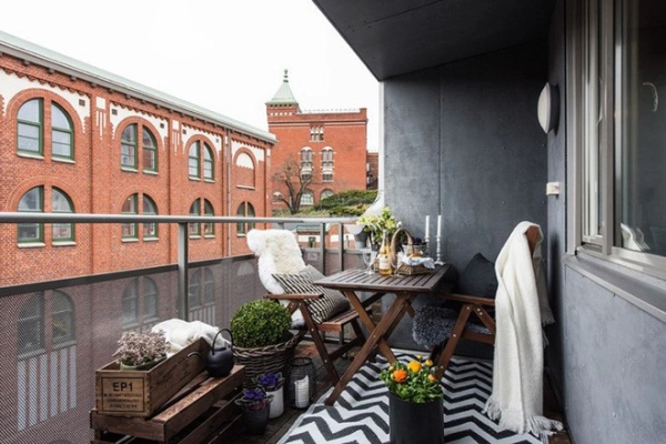 trang-tri-ban-cong-chung-cu-05