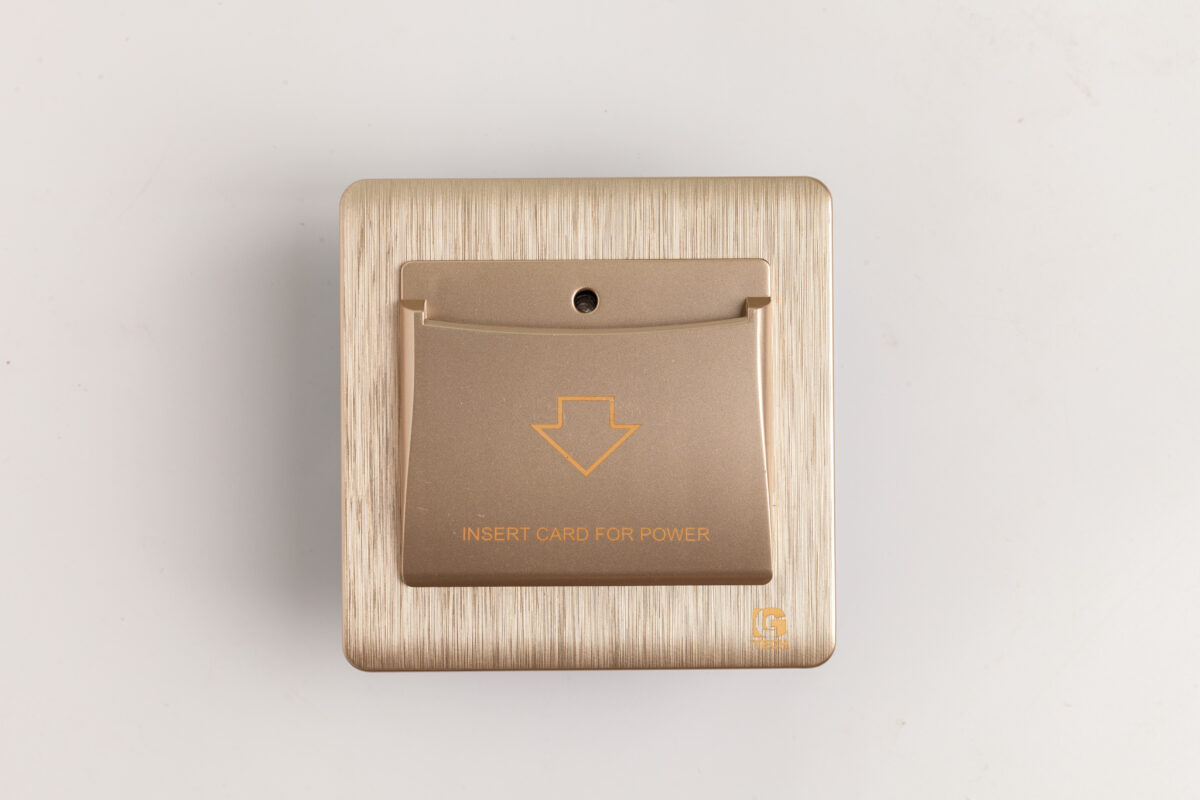 Công tắc thẻ từ khách sạn tần số thấp, chuẩn vuông, màu vàng đồng LG Tech mã LG-C60-072A