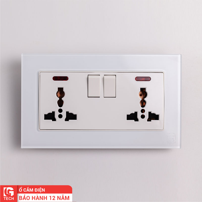 Ổ cắm điện size EU có công tắc an toàn và đèn báo, viền kính màu trắng LG Tech mã LG-F71W-065