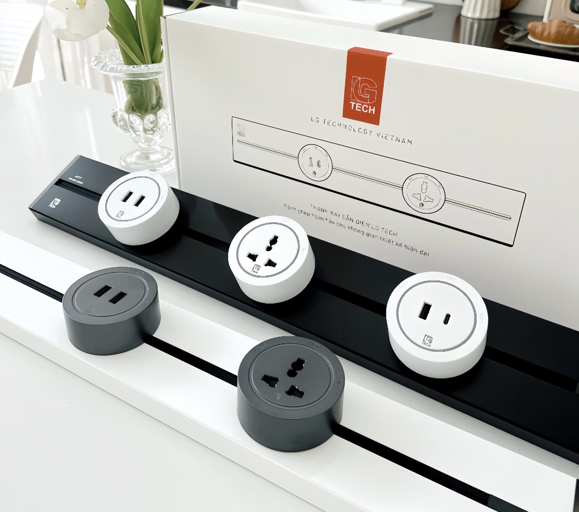 Hiện đại hơn, Thông minh hơn, Sang trọng hơn với ổ cắm thanh ray LG Tech 2