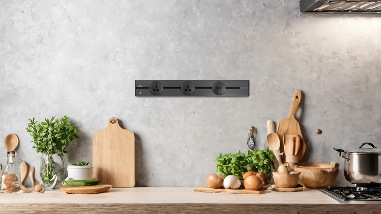 Tiện lợi và thẩm mỹ hơn với ổ cắm thanh ray LG Tech 1