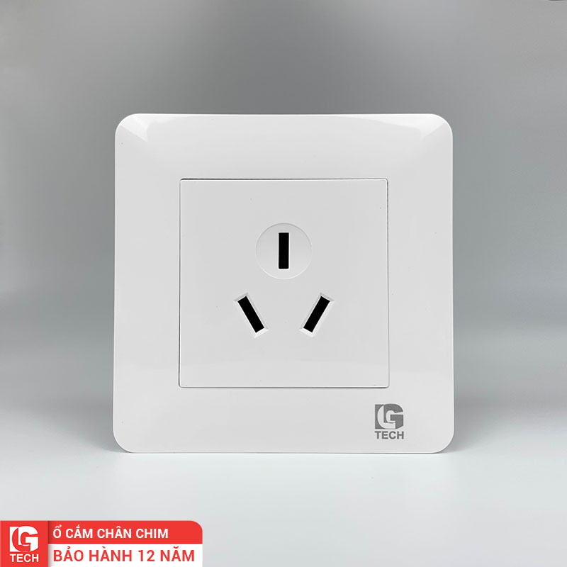 Ổ cắm 3 chân chéo màu trắng LG Tech LG-TT-019